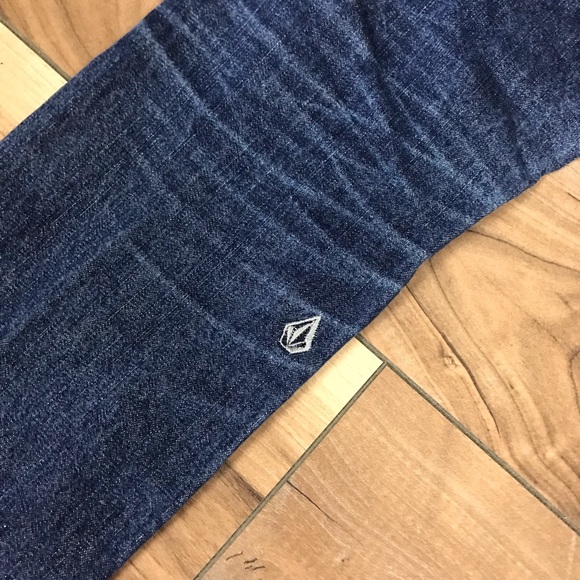 Volcom Straight Denim Jeans Mens Sz 32 X 33 Distressed - Picture 7 of 7